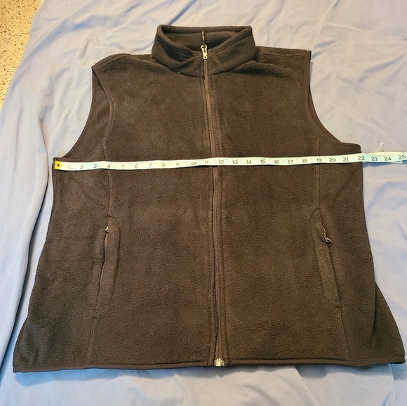 Amazon Essentials Men's Full-Zip Polar Fleece Vest Large NWOT Black zip pockets - Picture 6 of 9